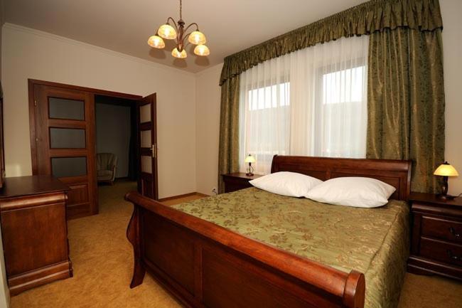 Hotel Salamandra Hoczew Exteriér fotografie